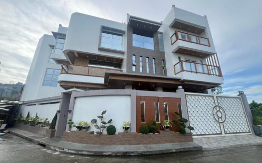 Astonishing 8-Bedroom House For Sale in Greenwoods, Taytay, Rizal 