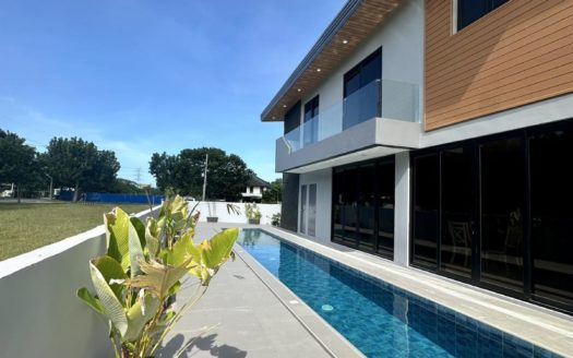 Charming 5-Bedroom House and Lot in Southwoods, Carmona, Cavite