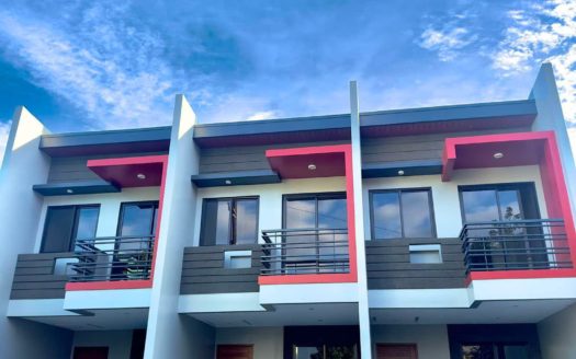 Divine 4-Bedroom Townhouse for Sale in Las Piñas