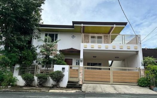 Divine 6-Bedroom House and Lot for Sale in Ayala Alabang, Muntinlupa