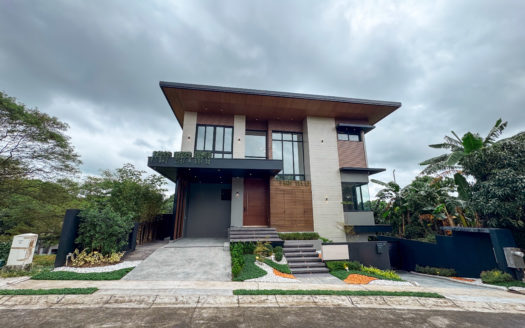 Astonishing 5-Bedroom House and Lot for Sale in Westgrove, Silang, Cavite
