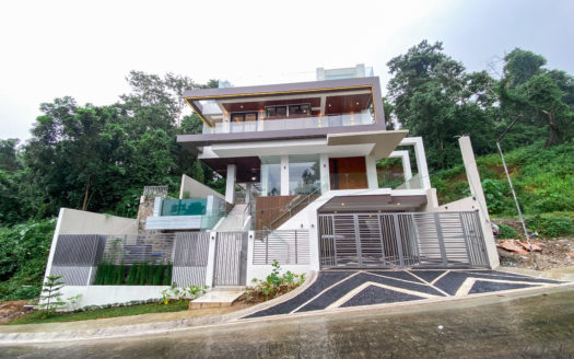 Sensational 6-Bedroom Multi-level House with City View for Sale in Parkridge Estates, Antipolo City