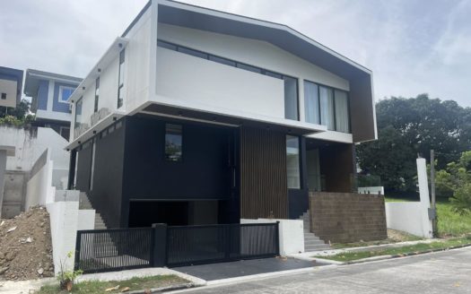 Spacious 4-Bedroom House and Lot in Lindenwood Residences, Tunasan, Muntinlupa City P-70M