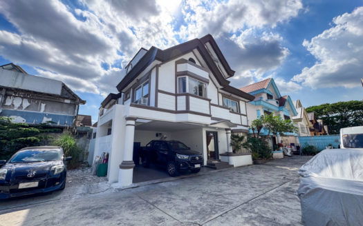 Astonishing 5-Bedroom House and Lot for Sale in Brgy. Mariana, New Manila, Quezon City