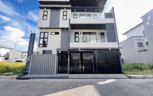 Multi Level 5-Bedroom House and Lot for Sale in Greenwoods Exec. Village,Taytay , Rizal