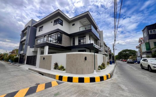 Fabulous 5-Bedroom Corner House and Lot for Sale in Greenwoods Executive Village, Pasig City