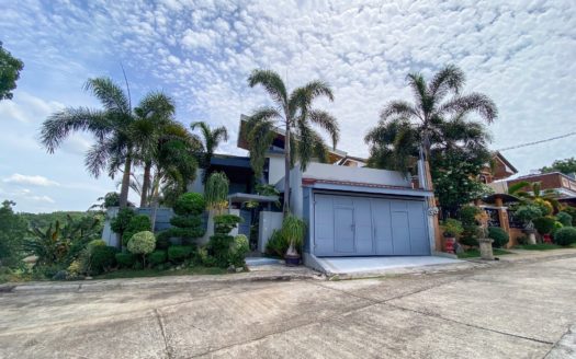 Fabulous 7-Bedroom House and Lot for Sale in Havila Subd. Taytay , Rizal