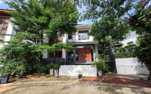 Enchanting 4-Bedroom House and Lot for Sale in Paseo De Magallanes, Makati