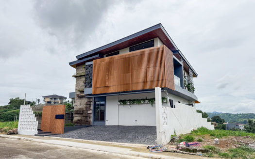 Modern Tropical 4-Bedroom House and Lot for Sale in Sun Valley Estates, Antipolo City