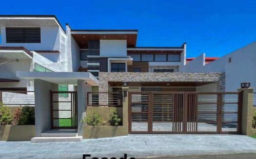 Idyllic 5-Bedroom House and Lot for Sale in Merville, Parañaque