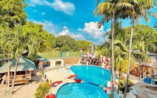 Pristine 9-Bedroom Resort in Matabungkay, Lian, Batangas