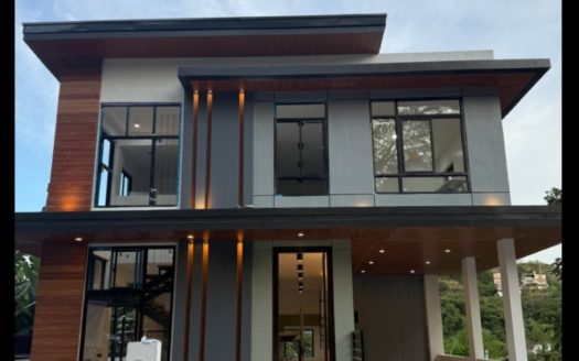 Refined 4-Bedroom House and Lot for Sale in Sun Valley Golf, Antipolo, Rizal