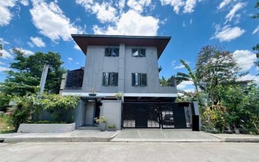 Stunning 4-Bedroom 3 Storey House and Lot for Sale in Brgy. Malanday, Marikina City