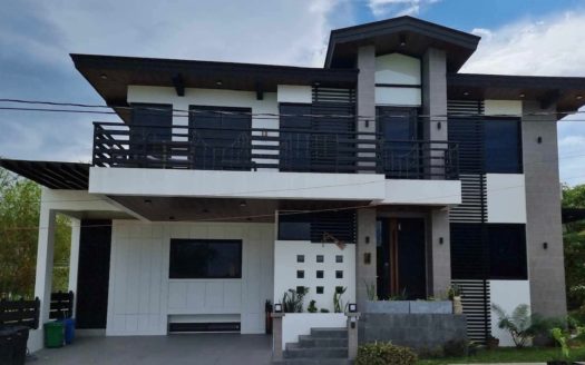 Stunning 6-Bedroom House and Lot for Sale in Solen Residences, Sta. Rosa, Laguna