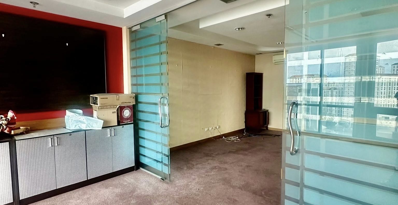 438SQMOfficeSpaceforSaleinParagonPlazaMandaluyong-2.jpg