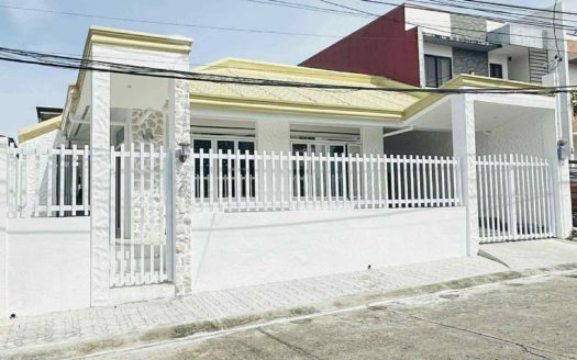 Bungalow 5-Bedroom House and Lot for Sale in Pillar Village, Las Piñas City