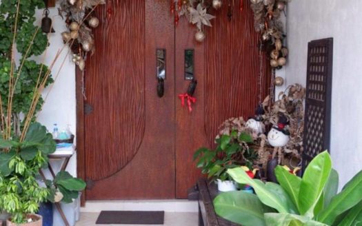 Vibrant 4-Bedroom House and Lot for Sale in Fort Bonifacio, Taguig
