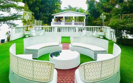 Bright 7-Bedroom Commercial Property for Sale in Tagaytay City, Cavite