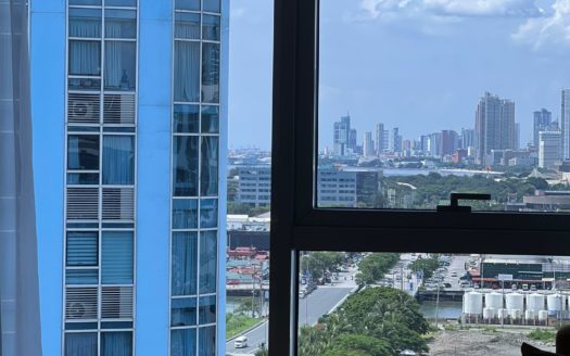 Cozy 3-Bedroom Penthouse Condo Unit for Sale in Macapagal, Pasay City