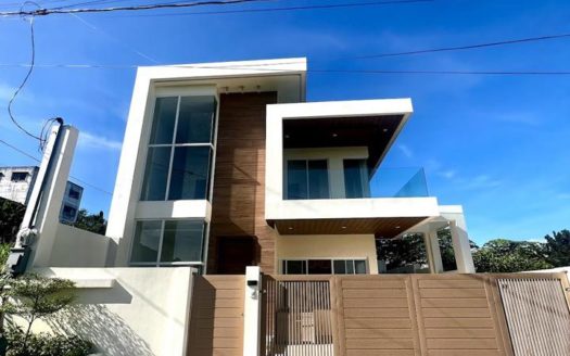 Stylish 3-Bedroom House and Lot for Sale in Filinvest Heights, Quezon City