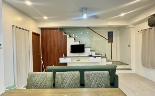Enchanting 3-Bedroom Townhouse for Sale near Binondo, Manila