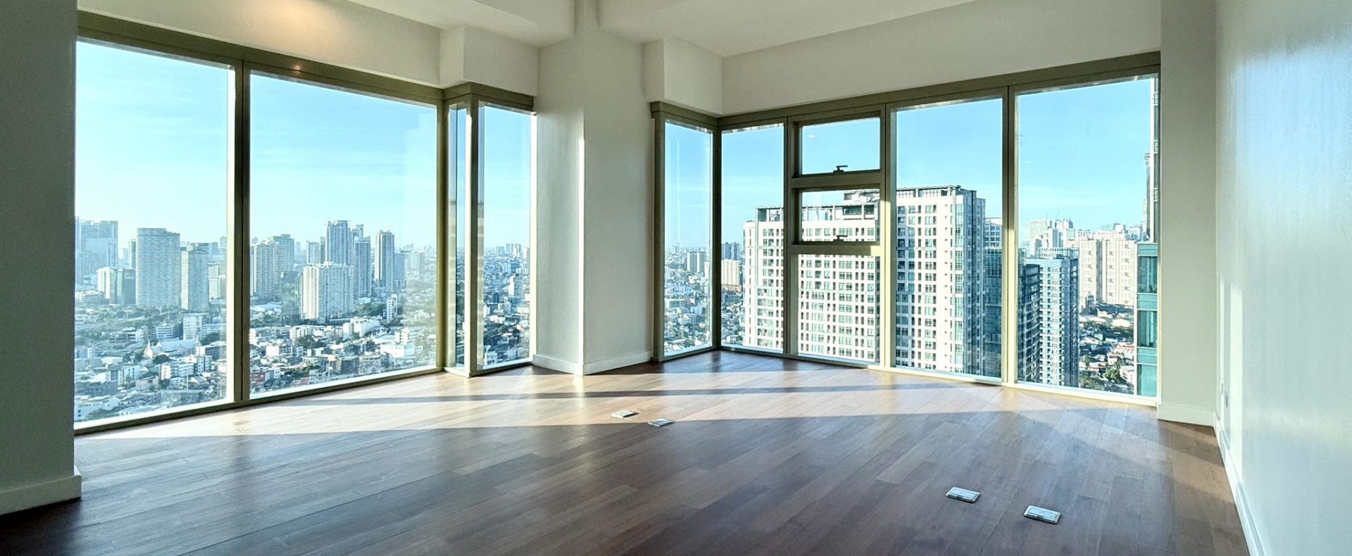 Lavish3-BedroomCondoUnitforSaleinGrandHyattResidencesBGCTaguigCity-12.jpg
