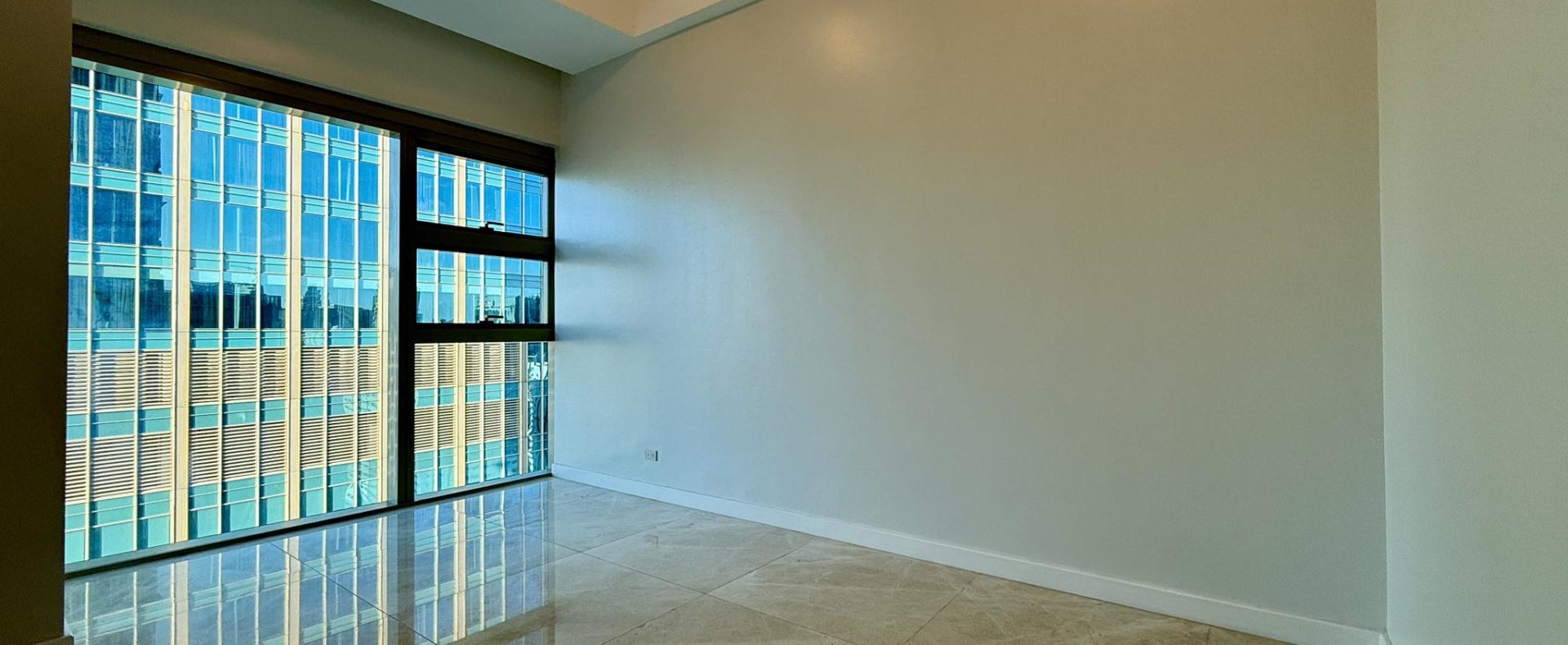 Lavish3-BedroomCondoUnitforSaleinGrandHyattResidencesBGCTaguigCity-16.jpg