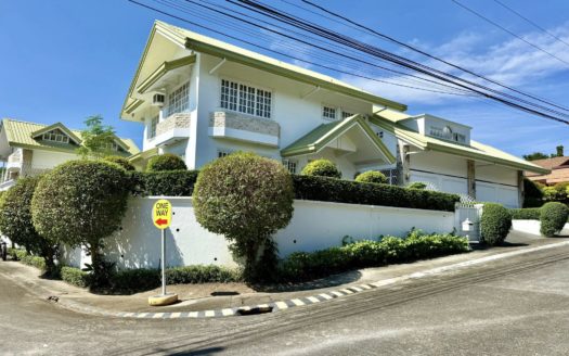 Notable 4-Bedroom House and Lot for Sale in Alabang 400, Muntinlupa