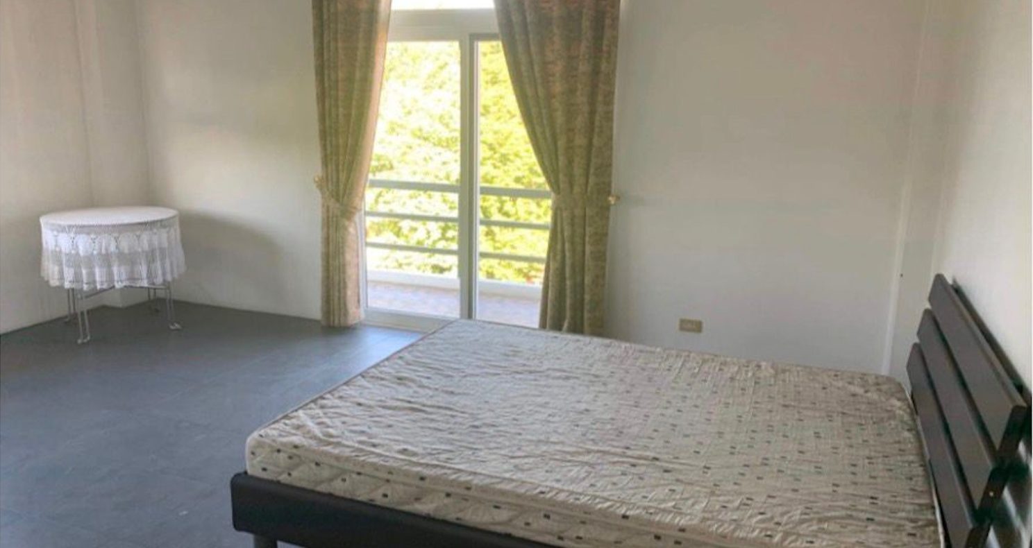 Pristine5-BedroomHouseandLotforSaleinKawitCavite-6.jpg