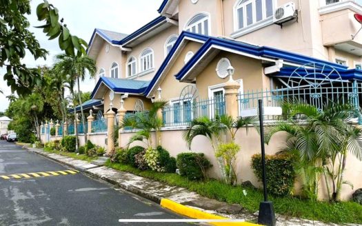 Spacious 4-Bedroom House and Lot for Sale in United Paranaque Subdivision 2, Parañaque