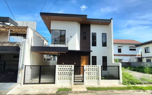 Dazzling 4-Bedroom House and Lot for Sale in Villa Segovia, Sta. Rosa, Laguna