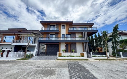 Stunning 9-Bedroom House and Lot for Sale in South Forbes, Silang, Cavite