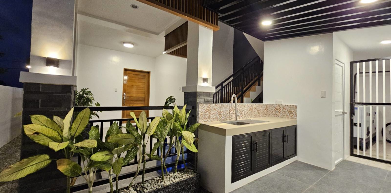 Notable3-BedroomHouseandLotforSaleinMorongBataan-2.jpg