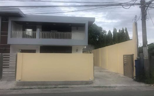 Sensational 10-Bedroom House and Lot for Sale in Multinational Village, Parañaque