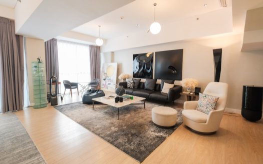 Vibrant 3-Bedroom Condo Unit for Sale at One Shangri La Place, Ortigas, Mandaluyong