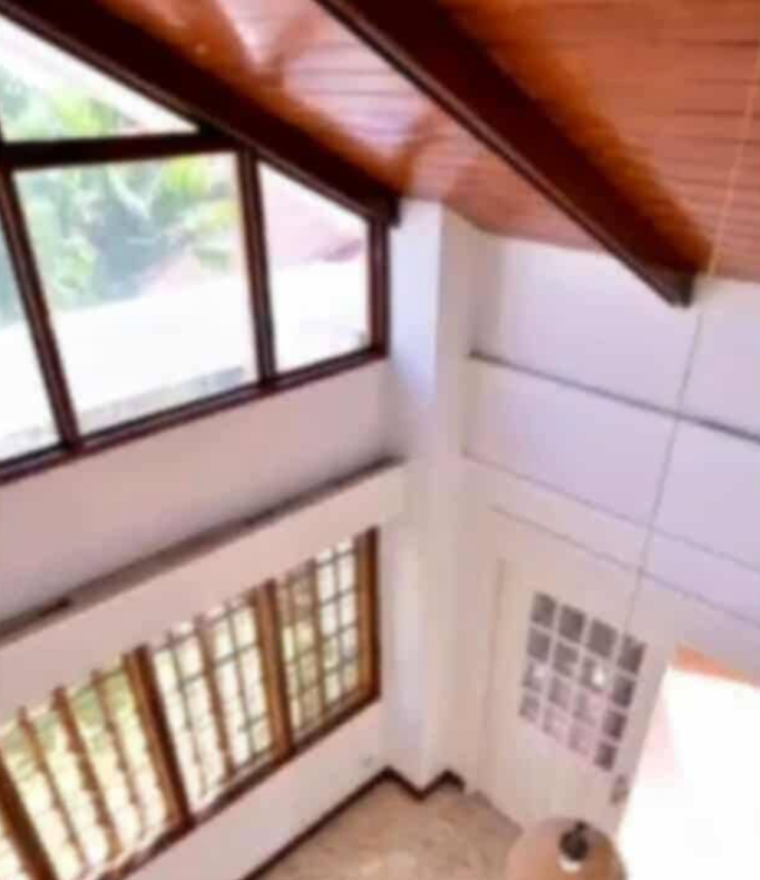 476SQMLotforSalewithOldHouseinAlabang400VillageMuntinlupaCity-6.png