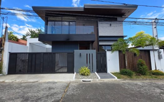 Exceptional 5-Bedroom House and Lot for Sale in BF Homes, Parañaque