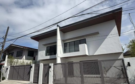 Stately 3-Bedroom Duplex House and Lot for Sale in BF Homes, Parañaque